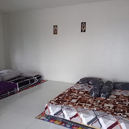 Villa Putih Cisarua Exteriör bild