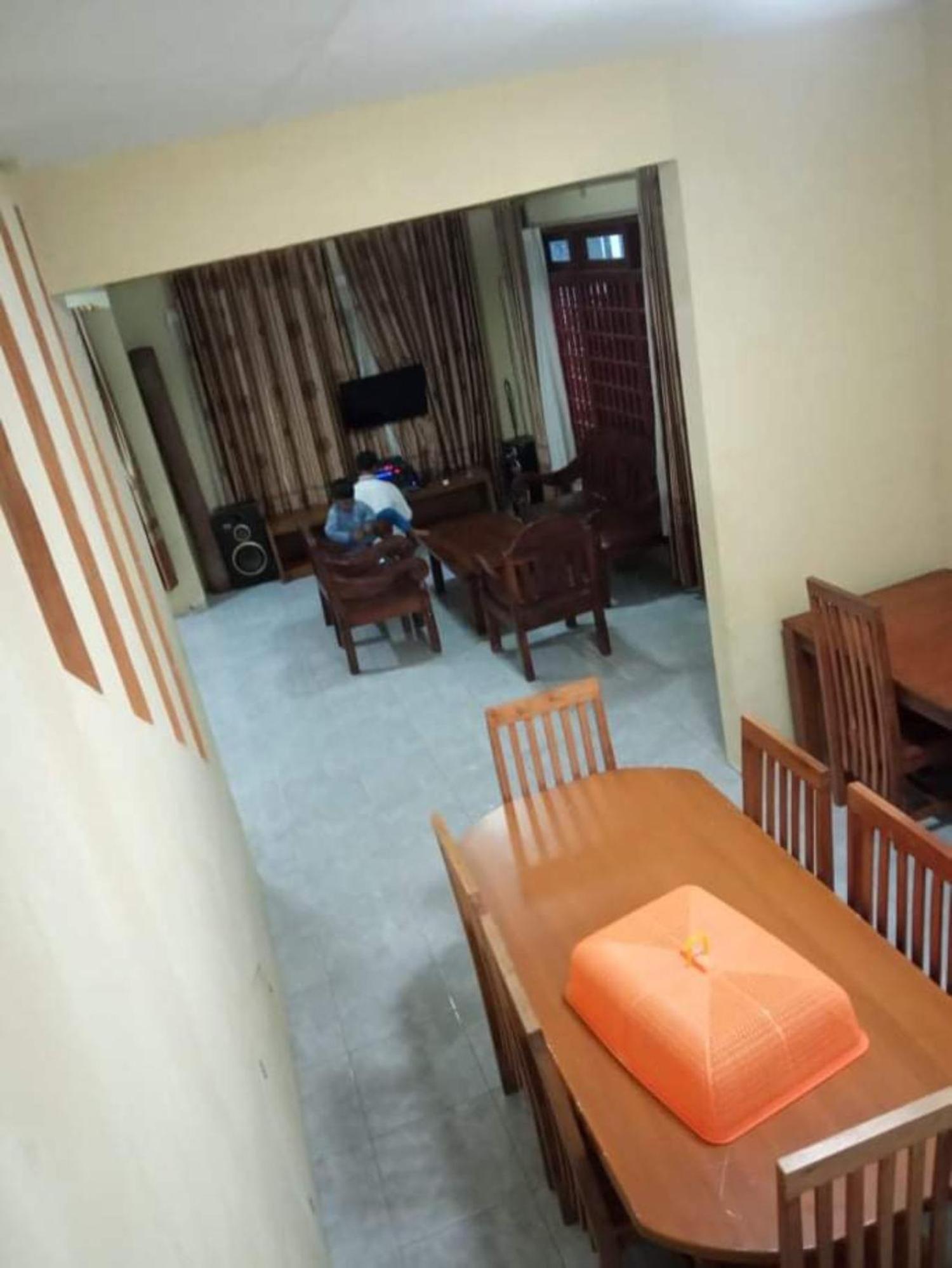 Villa Putih Cisarua Exteriör bild